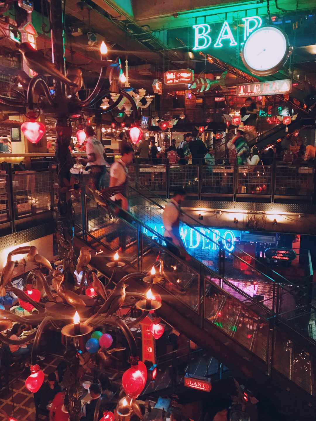 andres dc Bogotá Sthe On The Road